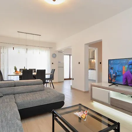 Apartmán Mauricio 194 *